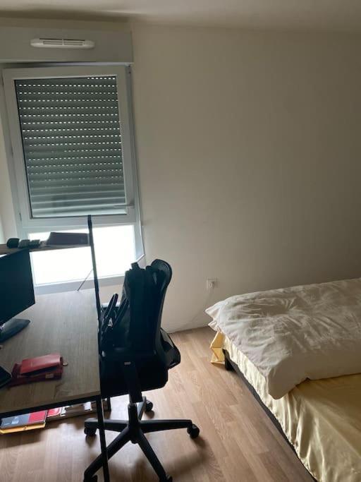 Grand appartement entier situé à aulnay-sous-bois Aulnay-sous-Bois Exterior foto